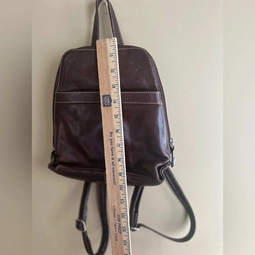 La Diva leather backpack - Picture 14 of 16